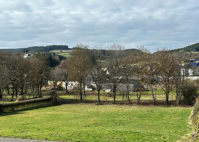 Apartament Eifel Thiel *